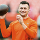 Illustration for article titled Johnny Manziel Offers Refreshingly Lucid Defense Of Colin Kaepernick